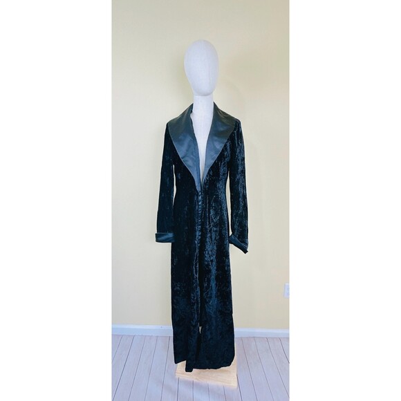 1990s Vintage Crushed Velvet Duster / 90s Satin Lapel Goth Trench Coat / Large - Picture 2 of 6